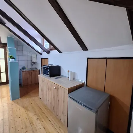 Apartment Gogh Center 2